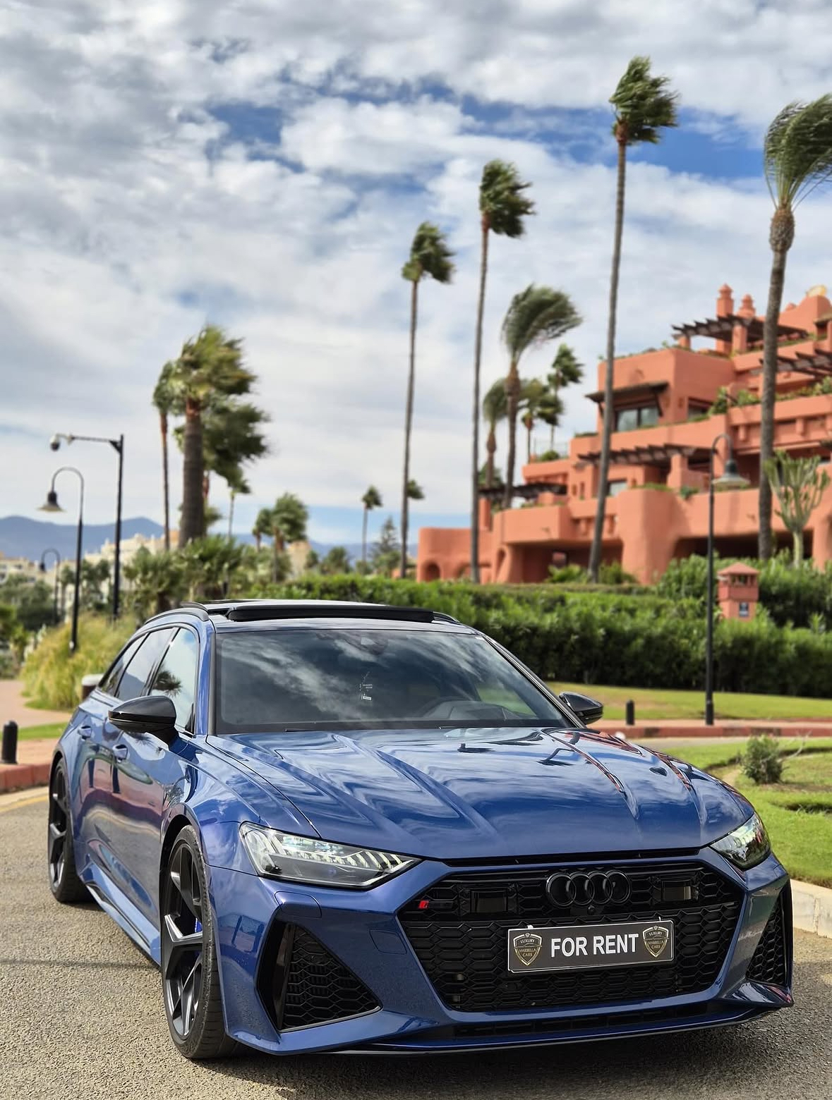 Audi RS6 Front