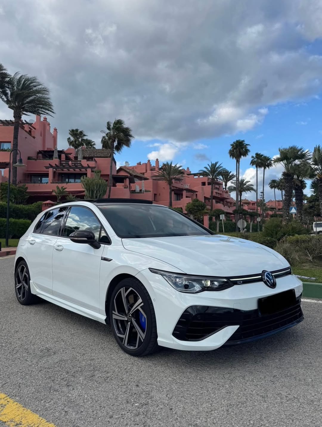 Golf R
