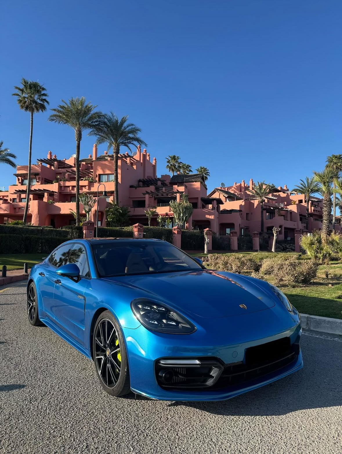 Porsche Panamera Front